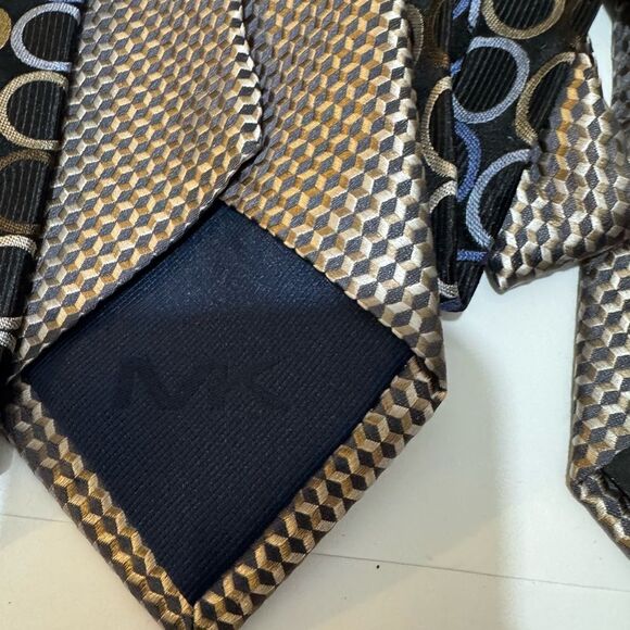 Set of 2 Michael Michael Kors 100% silk ties - Picture 4 of 6